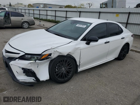 2022 Toyota Camry SE with VIN 4T1G11AK4NU056889, listed as a Copart auction lot 49347665 with 43,110 mi miles and Salvage Title. Bid and sale history available at carsss.com. Image 1.
