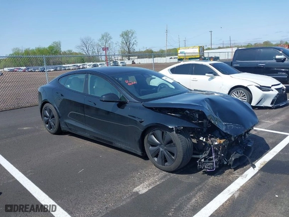 2022 Tesla Model S with VIN 5YJSA1E56NF490064, listed as a IAAI auction lot 41858477 with 1 mi miles. Bid and sale history available at carsss.com. Image 1.