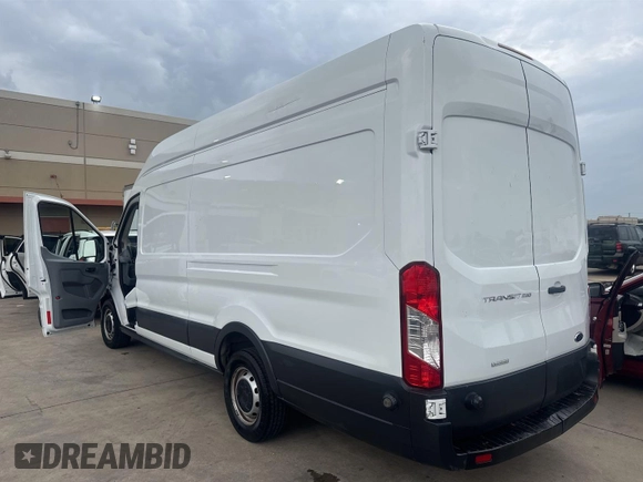 2015 Ford Transit с VIN 1FTNR3XG7FKB06331, выставлен на аукционе IAAI как лот 42767260 с пробегом 125 404 миль миль и . История ставок и продаж доступна на DreamBid. Изображение 1.