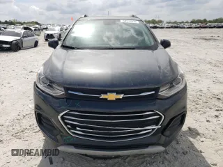 2020 Chevrolet Trax LT with VIN 3GNCJPSB1LL142227, listed as a Copart auction lot 50274935 with 32,695 mi miles and Salvage Title. Bid and sale history available at carsss.com. Image 5.