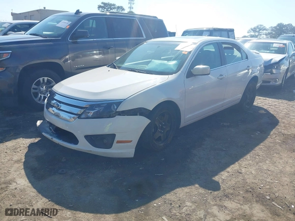 2011 Ford Fusion SE with VIN 3FAHP0HA3BR206658, listed as a IAAI auction lot 41742230 with 161,072 mi miles. Bid and sale history available at carsss.com. Image 17.