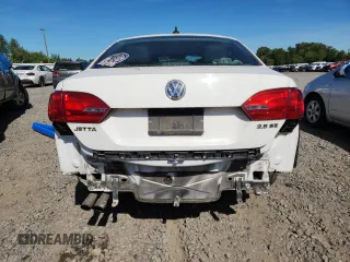 2011 Volkswagen Jetta SE with VIN 3VWDZ7AJ8BM320218, listed as a Copart auction lot 58357675 with 154,096 mi miles and Salvage title. Bid and sale history available at DreamBid. Image 6.