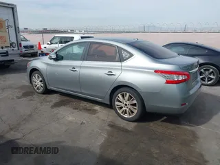 2014 Nissan Sentra SR z VIN 3N1AB7AP1EY322830, wystawiony jako IAAI lot #41981525 z przebiegiem 129 498 mil mil oraz . Historia ofert i sprzedaży dostępna na DreamBid. Obrazek 3.