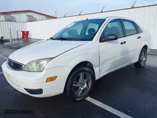 2005 Ford Focus S with VIN 1FAFP34N15W295049, listed as a IAAI auction lot 41181254 with NaN miles. Bid and sale history available at carsss.com. Image 17.