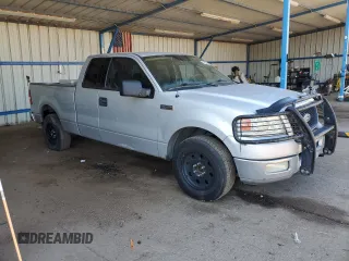 2004 Ford F-150 STX z VIN 1FTRX12WX4FA01069, wystawiony jako Copart lot #71503874 z przebiegiem 241 284 mil mil oraz Czysty tytuł • Clean title. Historia ofert i sprzedaży dostępna na DreamBid. Obrazek 4.