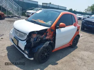 2016 Smart fortwo Passion with VIN WMEFJ5DA7GK079058, listed as a IAAI auction lot 42415044 with 42,279 mi miles and . Bid and sale history available at DreamBid. Image 17.