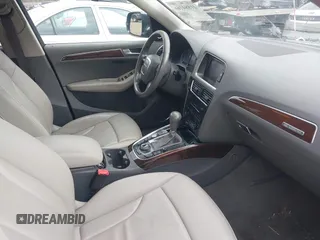2012 Audi Q5 3.2L Premium Plus with VIN WA1DKAFPXCA080146, listed as a IAAI auction lot 41884166 with 231,000 mi miles. Bid and sale history available at carsss.com. Image 5.