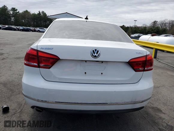 2015 Volkswagen Passat Sport z VIN 1VWBT7A37FC007548, wystawiony jako Copart lot #52492585 z przebiegiem 113 058 mil mil oraz Szkoda całkowita • Salvage title. Historia ofert i sprzedaży dostępna na DreamBid. Obrazek 6.