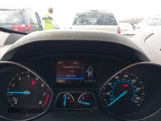2016 Ford Escape SE with VIN 1FMCU9GXXGUB02932, listed as a IAAI auction lot 41797351 with 74,284 mi miles. Bid and sale history available at carsss.com. Image 7.