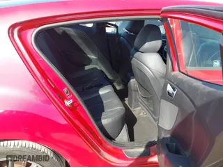 2015 Hyundai Veloster RE:FLEX with VIN KMHTC6AD7FU220449, listed as a IAAI auction lot 41752430 with 70,132 mi miles. Bid and sale history available at carsss.com. Image 8.