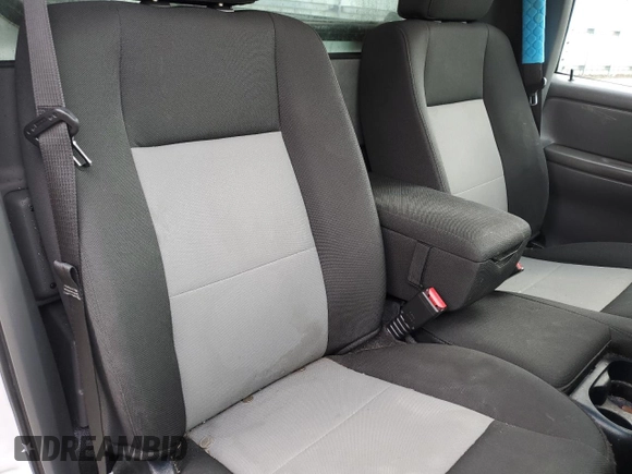 2011 Ford Ranger XL z VIN 1FTKR1AE0BPA12612, wystawiony jako Copart lot #48140765 z przebiegiem 199 877 mil mil oraz Szkoda całkowita • Salvage title. Historia ofert i sprzedaży dostępna na DreamBid. Obrazek 11.