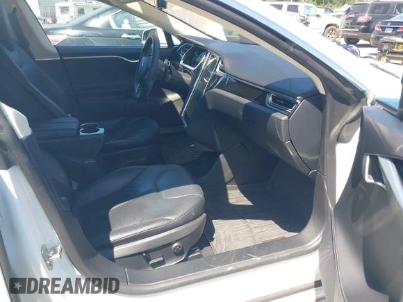 2014 Tesla Model S 60 с VIN 5YJSA1H18EFP29428, выставлен на аукционе IAAI как лот 42690205 с пробегом 54 435 миль миль и . История ставок и продаж доступна на DreamBid. Изображение 5.