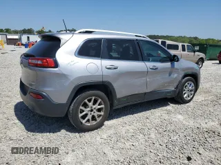 2018 Jeep Cherokee Latitude with VIN 1C4PJLCB2JD540602, listed as a Copart auction lot 52981495 with 113,165 mi miles and Salvage Title. Bid and sale history available at carsss.com. Image 3.