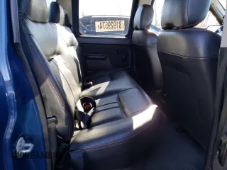 2002 Nissan Frontier SC z VIN 1N6MD29Y62C364903, wystawiony jako Copart lot #81929574 z przebiegiem 196 142 mil mil oraz Czysty tytuł • Clean title. Historia ofert i sprzedaży dostępna na DreamBid. Obrazek 10.