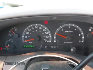 2003 Ford F-150 XL с VIN 1FTRX07W83KB40268, выставлен на аукционе IAAI как лот 42009163 с пробегом 243 836 миль миль и . История ставок и продаж доступна на DreamBid. Изображение 7.