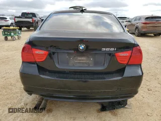 2009 BMW 3 Series 328i with VIN WBAPH77519NM29940, listed as a Copart auction lot 46677745 with 193,693 mi miles and Clean Title. Bid and sale history available at carsss.com. Image 6.