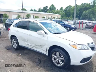 2015 Acura RDX z VIN 5J8TB3H34FL018579, wystawiony jako IAAI lot #42718355 z przebiegiem 149 018 mil mil oraz . Historia ofert i sprzedaży dostępna na DreamBid. Obrazek 1.