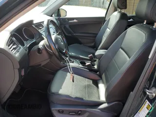 2018 Volkswagen Tiguan SEL with VIN 3VV3B7AX8JM051483, listed as a Copart auction lot 50076645 with 156,356 mi miles and Salvage Title. Bid and sale history available at DreamBid. Image 7.