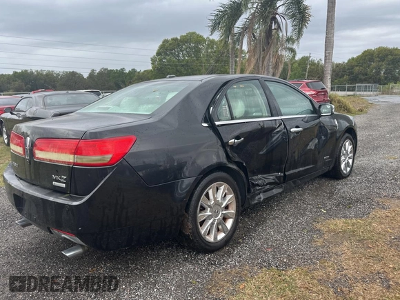 2011 Lincoln MKZ Hybrid with VIN 3LNDL2L33BR759329, listed as a Copart auction lot 48201335 with 131,927 mi miles and Clean Title. Bid and sale history available at carsss.com. Image 4.