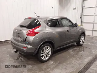 2013 Nissan Juke Nismo z VIN JN8AF5MVXDT225265, wystawiony jako IAAI lot #42347507 z przebiegiem 112 002 mil mil oraz . Historia ofert i sprzedaży dostępna na DreamBid. Obrazek 4.