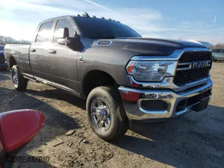 2024 Ram 2500 Tradesman with VIN 3C6UR5HL9RG103078, listed as a Copart auction lot 41477695 with 24,156 mi miles and Clean Title. Bid and sale history available at carsss.com. Image 4.