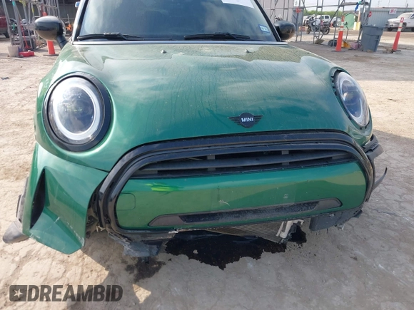 2022 MINI Hardtop 4 Door Cooper z VIN WMW33DK04N2P84250, wystawiony jako IAAI lot #42059692 z przebiegiem 34 238 mil mil oraz . Historia ofert i sprzedaży dostępna na DreamBid. Obrazek 6.