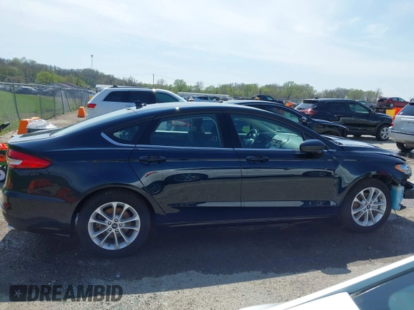 2020 Ford Fusion SE with VIN 3FA6P0HDXLR231155, listed as a IAAI auction lot 41925162 with 51,588 mi miles. Bid and sale history available at carsss.com. Image 14.