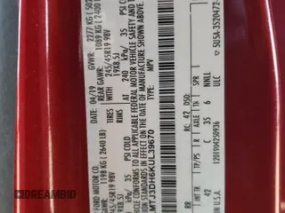 2019 Lincoln MKC Reserve z VIN 5LMTJ3DH6KUL39670, wystawiony jako Copart lot #52692875 z przebiegiem 39 235 mil mil oraz Szkoda całkowita • Salvage title. Historia ofert i sprzedaży dostępna na DreamBid. Obrazek 12.