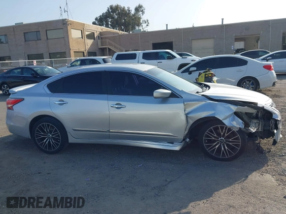 2015 Nissan Altima SL z VIN 1N4AL3AP1FC127345, wystawiony jako IAAI lot #42420834 z przebiegiem 134 391 mil mil oraz . Historia ofert i sprzedaży dostępna na DreamBid. Obrazek 13.