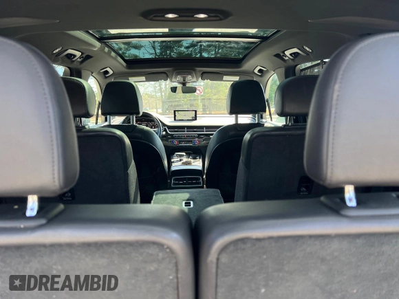 2017 Audi Q7 Premium Plus with VIN WA1LAAF73HD037871, listed as a Copart auction lot 51755805 with 124,032 mi miles and Clean Title. Bid and sale history available at carsss.com. Image 9.