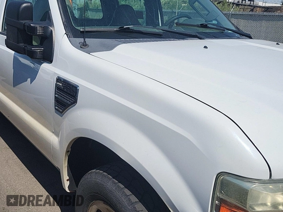 2008 Ford F-250 XL z VIN 1FTSW20538EE05153, wystawiony jako IAAI lot #42554757 z przebiegiem 162 318 mil mil oraz . Historia ofert i sprzedaży dostępna na DreamBid. Obrazek 13.