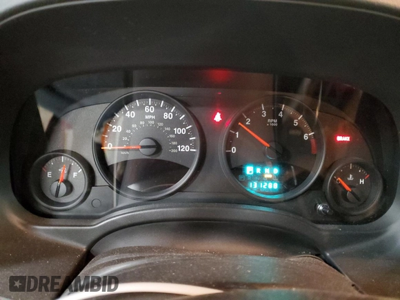 2010 Jeep Patriot Sport z VIN 1J4NF1GB5AD620526, wystawiony jako Copart lot #89088465 z przebiegiem 131 288 mil mil oraz Szkoda całkowita • Salvage title. Historia ofert i sprzedaży dostępna na DreamBid. Obrazek 9.