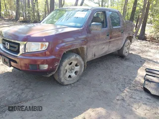2009 Honda Ridgeline RT z VIN 5FPYK162X9B102195, wystawiony jako IAAI lot #42023098 z przebiegiem 212 413 mil mil oraz . Historia ofert i sprzedaży dostępna na DreamBid. Obrazek 2.