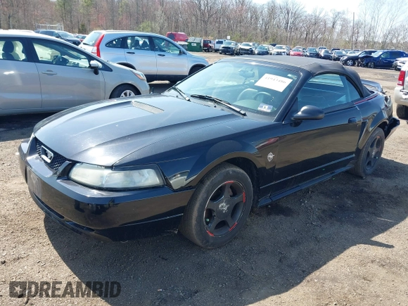 2000 Ford Mustang with VIN 1FAFP444XYF181018, listed as a IAAI auction lot 41943486 with 212,996 mi miles. Bid and sale history available at carsss.com. Image 18.