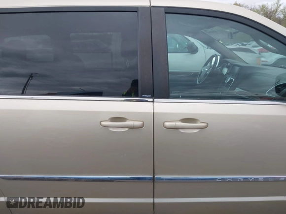 2011 Chrysler Town & Country Touring with VIN 2A4RR5DGXBR666934, listed as a IAAI auction lot 42022807 with 125,920 mi miles and . Bid and sale history available at DreamBid. Image 14.