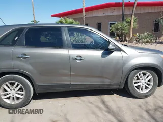 2014 Kia Sorento LX with VIN 5XYKT3A6XEG480411, listed as a IAAI auction lot 42008356 with 137,435 mi miles and . Bid and sale history available at DreamBid. Image 13.