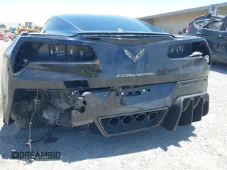 2014 Chevrolet Corvette Z51 3LT with VIN 1G1YM2D76E5105249, listed as a IAAI auction lot 42374805 with 60,472 mi miles and . Bid and sale history available at DreamBid. Image 6.