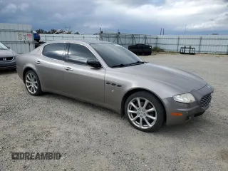 2005 Maserati Quattroporte z VIN ZAMCE39A050017377, wystawiony jako Copart lot #50191415 z przebiegiem 39 545 mil mil oraz Czysty tytuł • Clean title. Historia ofert i sprzedaży dostępna na DreamBid. Obrazek 4.