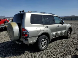 2001 Mitsubishi Montero Limited z VIN JA4MW51RX1J039534, wystawiony jako Copart lot #50329225 z przebiegiem 196 998 mil mil oraz Szkody całkowita. Historia ofert i sprzedaży dostępna na DreamBid. Obrazek 3.