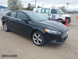 2016 Ford Fusion SE with VIN 3FA6P0H94GR256084, listed as a IAAI auction lot 42071466 with 88,866 mi miles. Bid and sale history available at carsss.com. Image 1.