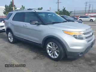 2014 Ford Explorer XLT z VIN 1FM5K8D84EGB79183, wystawiony jako IAAI lot #42403902 z przebiegiem 205 863 mil mil oraz . Historia ofert i sprzedaży dostępna na DreamBid. Obrazek 1.