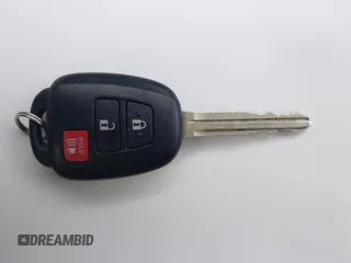 2013 Toyota RAV4 XLE z VIN 2T3RFREV0DW079010, wystawiony jako IAAI lot #42263158 z przebiegiem 96 936 mil mil oraz . Historia ofert i sprzedaży dostępna na DreamBid. Obrazek 11.