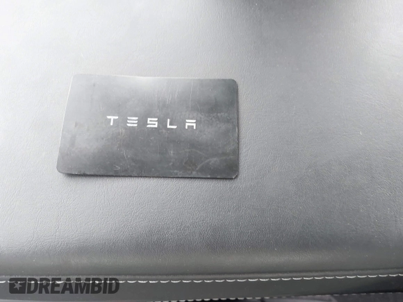 2024 Tesla Model Y с VIN 7SAYGDED5RF093696, выставлен на аукционе IAAI как лот 42061020 с пробегом 21 220 миль миль и . История ставок и продаж доступна на DreamBid. Изображение 11.