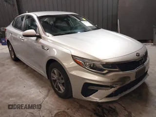 2020 Kia Optima LX z VIN 5XXGT4L38LG440702, wystawiony jako IAAI lot #41924256 z przebiegiem 97 379 mil mil oraz . Historia ofert i sprzedaży dostępna na DreamBid. Obrazek 1.