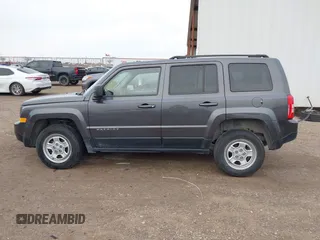 2014 Jeep Patriot Sport with VIN 1C4NJRBB2ED852114, listed as a IAAI auction lot 41521742 with 80,230 mi miles. Bid and sale history available at carsss.com. Image 14.
