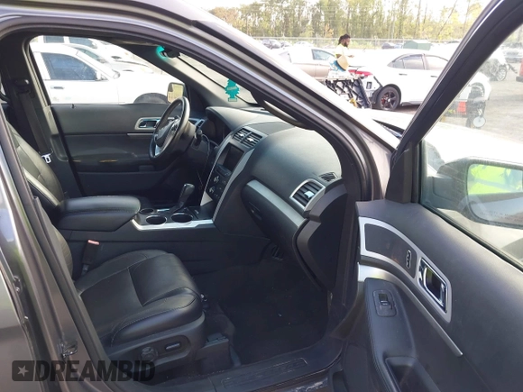2014 Ford Explorer XLT с VIN 1FM5K7D83EGB48498, выставлен на аукционе IAAI как лот 42654203 с пробегом 257 736 миль миль и . История ставок и продаж доступна на DreamBid. Изображение 5.