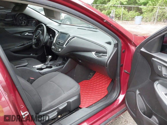 2018 Chevrolet Malibu LT with VIN 1G1ZD5ST0JF139388, listed as a IAAI auction lot 42187281 with 135,051 mi miles. Bid and sale history available at carsss.com. Image 5.