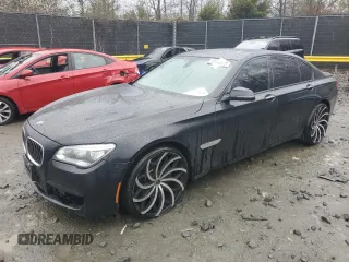 2013 BMW 7 Series 750i xDrive z VIN WBAYB6C58DD223681, wystawiony jako Copart lot #50156875 z przebiegiem 139 422 mil mil oraz Szkoda całkowita • Salvage title. Historia ofert i sprzedaży dostępna na DreamBid. Obrazek 1.