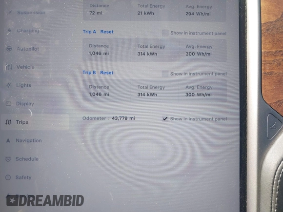 2020 Tesla Model S Long Range with VIN 5YJSA1E27LF397346, listed as a IAAI auction lot 40579015 with 43,779 mi miles and . Bid and sale history available at DreamBid. Image 7.