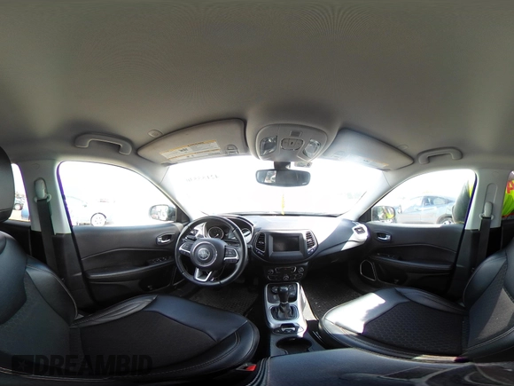 2020 Jeep Compass Latitude с VIN 3C4NJDBBXLT256632, выставлен на аукционе IAAI как лот 42155530 с пробегом 71 888 миль миль и . История ставок и продаж доступна на DreamBid. Изображение 21.